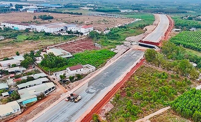 Những nhà thầu nào thi công vượt tiến độ tại các dự án giao thông trọng điểm ở Đồng Nai?