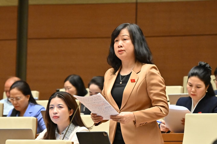 Đề nghị quy định hành vi hành hung nhân viên y tế là chống người thi hành công vụ