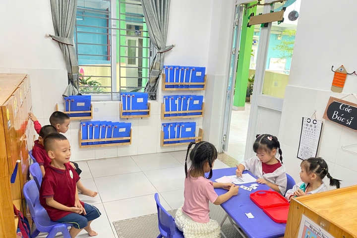 Hà Nội dự kiến thu tối đa 12.000 đồng/giờ tiền trông giữ ngoài giờ, bỏ khoản thu dạy 2 buổi/ngày