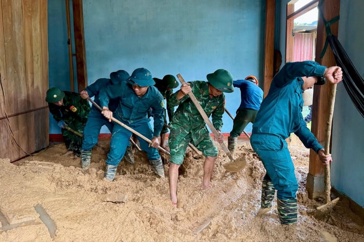 Một dải nghĩa tình sau lũ dữ