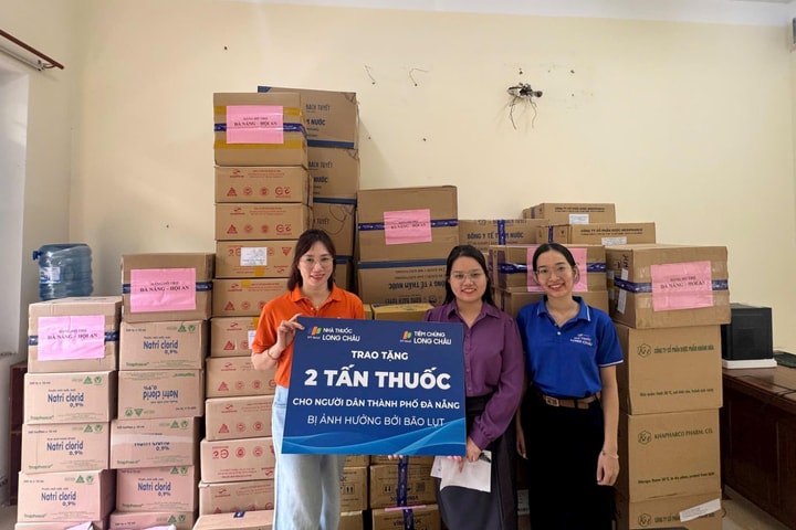 Long Châu hỗ trợ khẩn cấp 2 tấn thuốc và vật tư y tế cho người dân tại Đà Nẵng