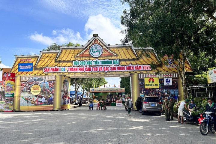 Hơn 400 gian hàng tại Hội chợ Xúc tiến thương mại sản phẩm OCOP TP. Cần Thơ và đặc sản vùng miền năm 2025