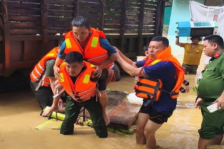Nghệ An phát công điện khẩn ứng phó với bão KALMAEGI