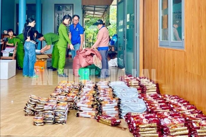 Khởi tố Giám đốc và nhân viên sản xuất, buôn bán cà phê giả