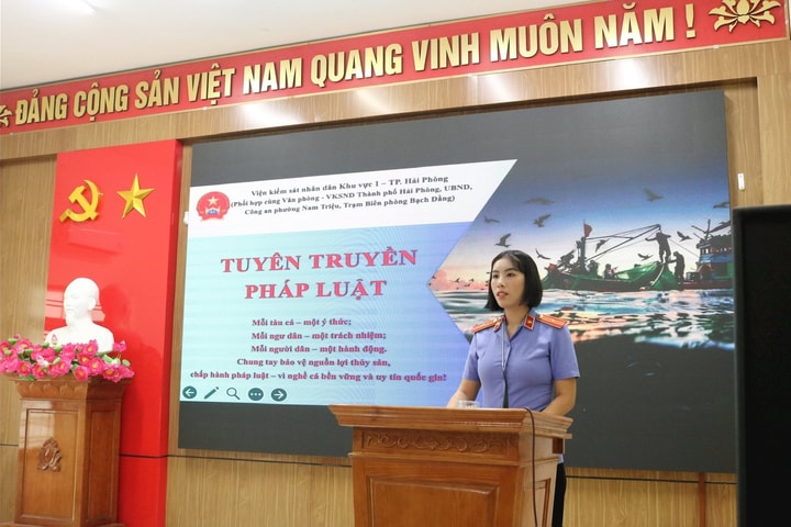 VKSND khu vực 1-Hải Phòng tuyên truyền chống khai thác hải sản bất hợp pháp (IUU) đến ngư dân