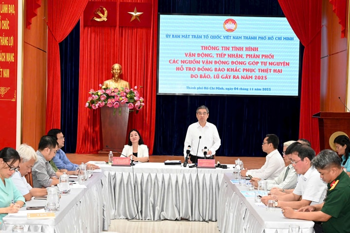 TP.HCM tiếp nhận hơn 210 tỷ đồng ủng hộ vùng bão lũ