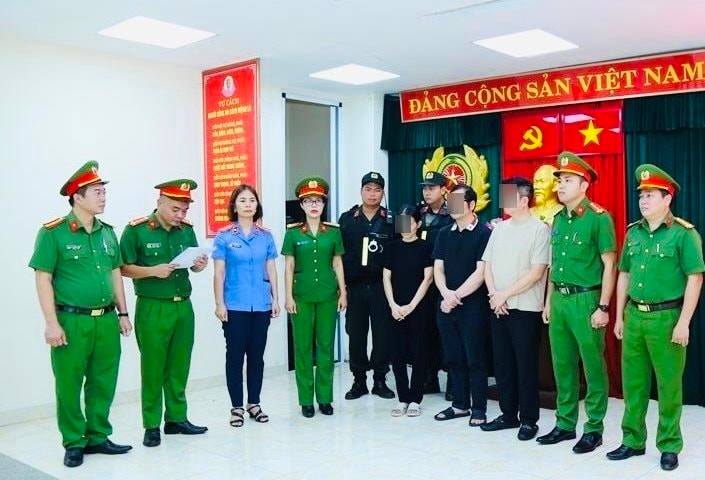 Bắt chồng Đoàn Di Băng trong vụ kem chống nắng giả