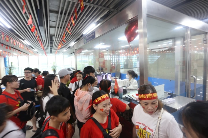 Từ 18/11: Tuyến đường sắt Cát Linh - Hà Đông chuyển hệ thống thẻ vé mới