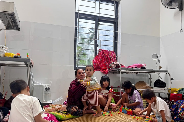 Bão số 13: Gia Lai tạm cấm di chuyển qua cầu Thị Nại, khẩn trương sơ tán dân đến nơi trú tránh an toàn