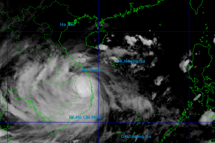 Bão số 13 đổ bộ Gia Lai – Đắk Lắk, gió giật cấp 15, mưa lớn diện rộng từ Huế đến Lâm Đồng