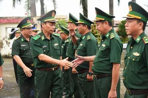 Bộ Quốc phòng kiểm tra Tháng cao điểm chống khai thác IUU tại tỉnh An Giang