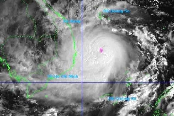 Bão số 13 mạnh lên cấp 15, Gia Lai xử lý nghiêm các hành vi đầu cơ, găm hàng, tăng giá