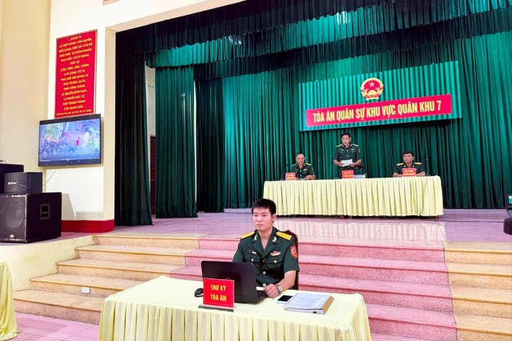 Tòa án Quân sự khu vực Quân khu 7 tổ chức phiên tòa rút kinh nghiệm