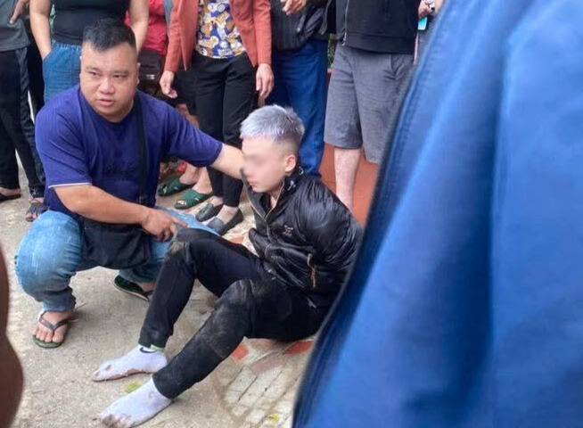 Nam thanh niên cướp tiệm vàng tại Thái Nguyên bị người dân khống chế