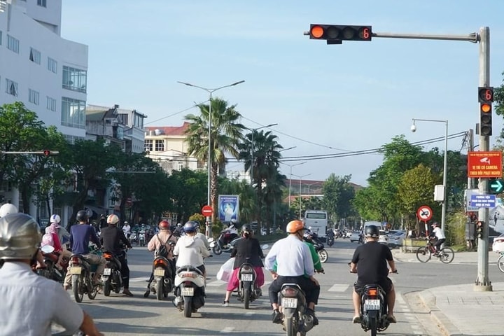 Hệ thống giám sát HueIOC phát hiện hơn 52.000 vi phạm giao thông