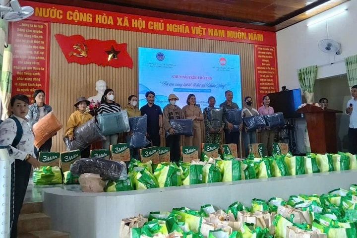 TGAC chung tay sẻ chia khó khăn cùng người dân miền Trung