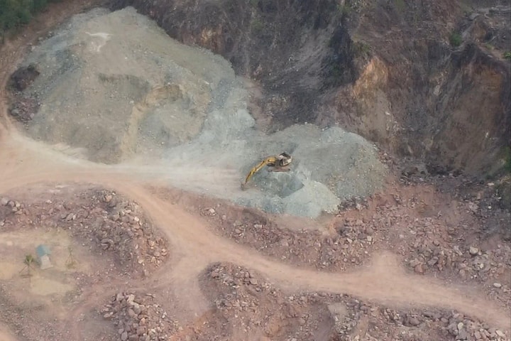 Phát hiện thi thể trong mỏ đất đang khai thác ở phường Phong Điền