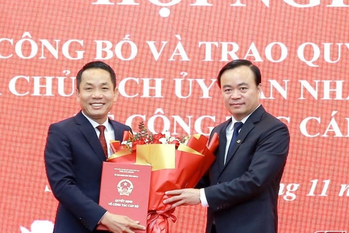 Tỉnh Sơn La công bố nhiều quyết định về công tác cán bộ