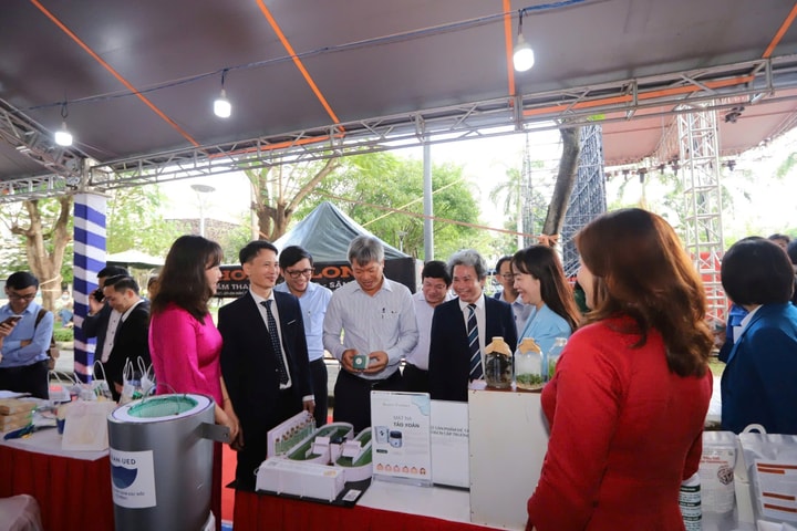 Ra mắt Trung tâm Đổi mới sáng tạo & Hỗ trợ khởi nghiệp UED