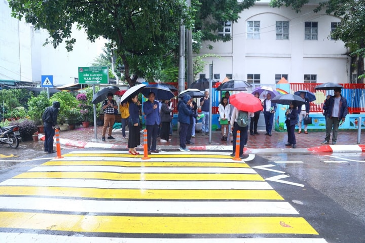 Nhân rộng mô hình “cổng trường an toàn”: Hà nội hướng tới văn hóa giao thông bền vững