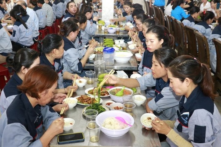 5.132 công đoàn cơ sở tổ chức “Bữa cơm công đoàn” năm 2025