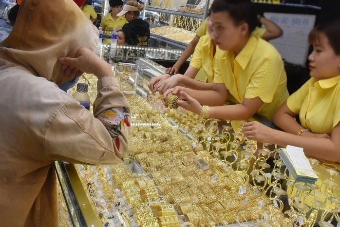 Giá vàng hôm nay 14/11: Đồng loạt điều chỉnh giảm