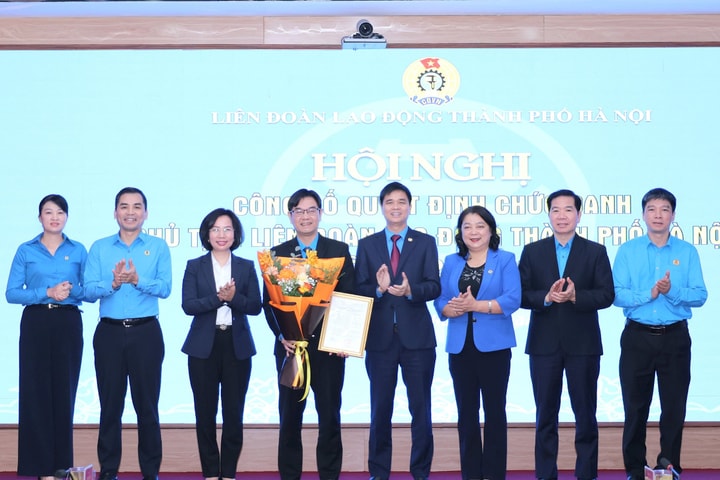 Đồng chí Nguyễn Văn Thắng giữ chức Chủ tịch Liên đoàn Lao động thành phố Hà Nội