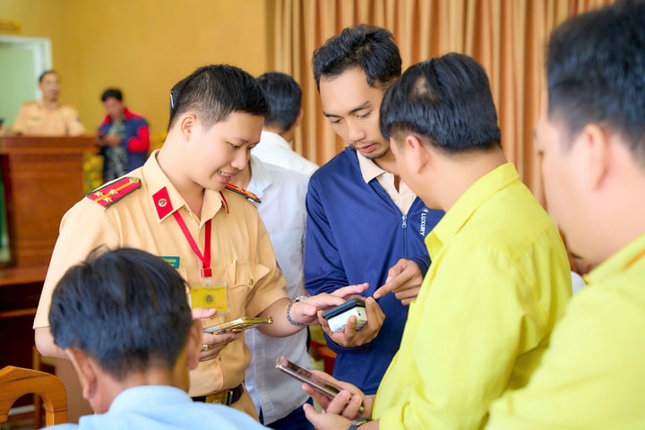 Công an TP Cần Thơ đẩy mạnh triển khai ứng dụng VNeTraffic