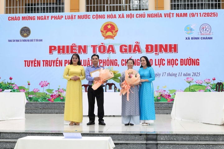 Phiên tòa giả định về bạo lực học đường tại THPT Bình Chánh: Nâng cao nhận thức và trách nhiệm pháp luật cho học sinh