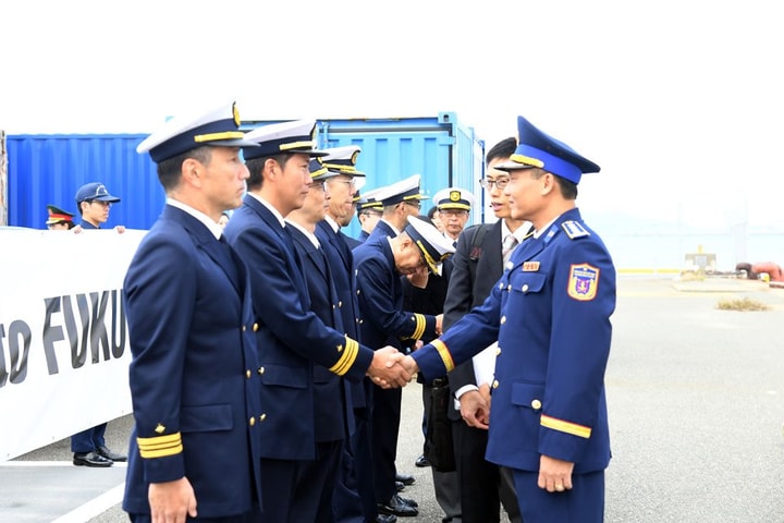 Tàu CSB 8004 Cảnh sát biển Việt Nam thăm, giao lưu tại Fukuoka, Nhật Bản