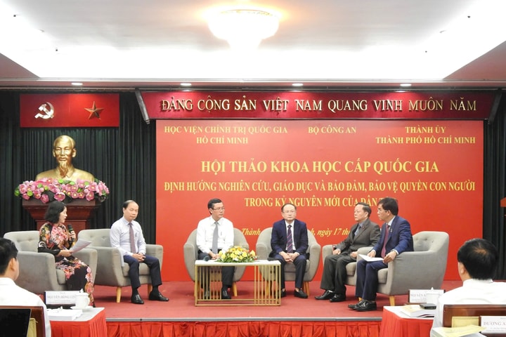 Phát huy nhân tố con người trong kỷ nguyên mới