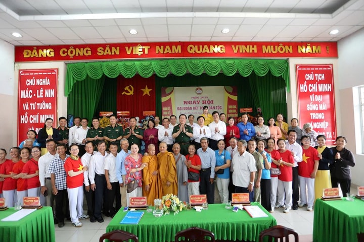 Đại tướng Nguyễn Trọng Nghĩa dự Ngày hội Đại đoàn kết toàn dân tộc tại Tây Ninh