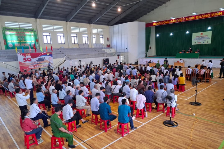 Phiên tòa giả định về chống khai thác IUU thu hút hàng trăm ngư dân