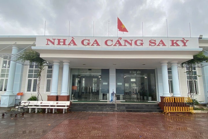 Tuyến vận tải Sa Kỳ – Lý Sơn tạm dừng do biển động mạnh