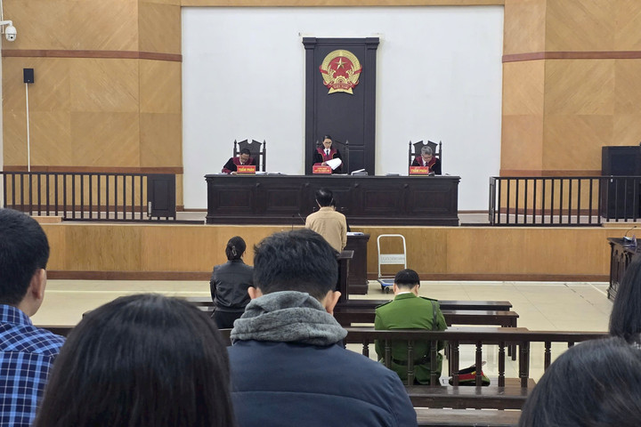 Dùng chiêu mở đại lý pháo hoa, chiếm đoạt 700 triệu đồng