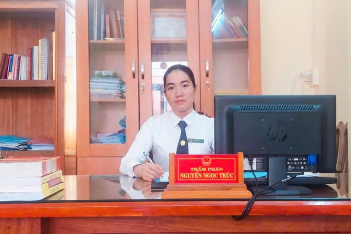 Nữ Thẩm phán yêu nghề, tận tụy vì công lý