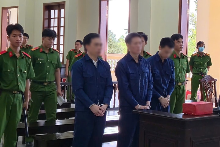 Tham ô 104.000 lít xăng, thuyền trưởng và 2 thuyền viên lĩnh án