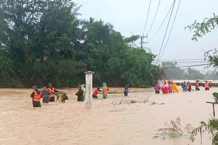 Mưa lũ ở miền Trung - Tây Nguyên: 68 người chết, mất tích
