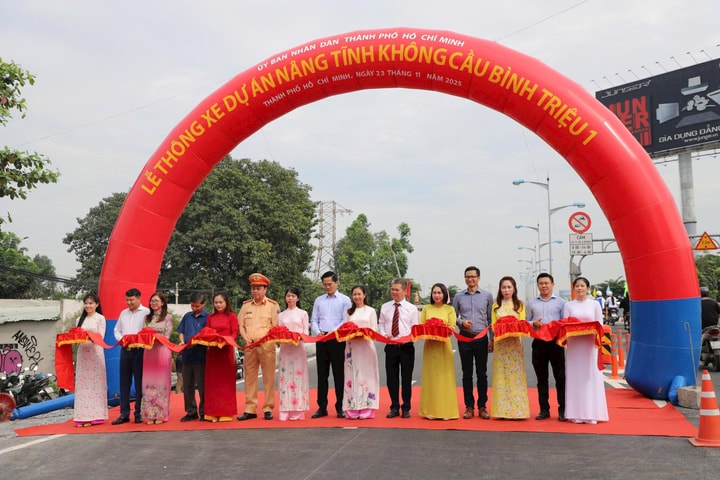 Cầu Bình Triệu 1 thông xe sau hơn 9 tháng thi công nâng tĩnh không