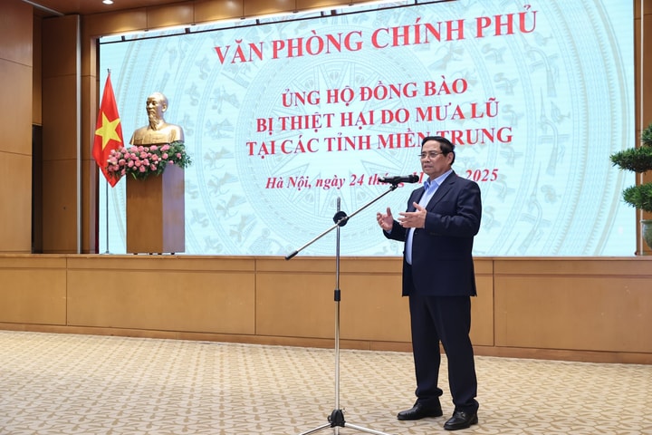 Thủ tướng Phạm Minh Chính dự lễ quyên góp ủng hộ đồng bào vùng thiên tai