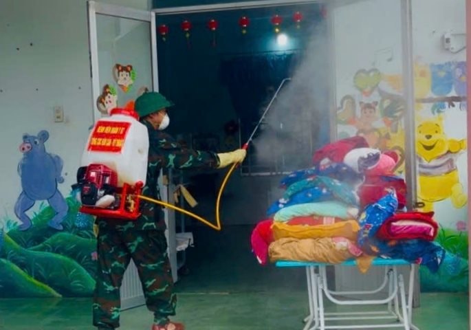 Quân khu 5 tổng lực hỗ trợ vệ sinh môi trường, ổn định dân sinh