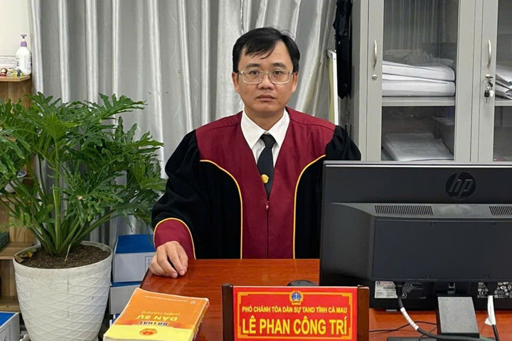 Vị Thẩm phán hết lòng vì công lý