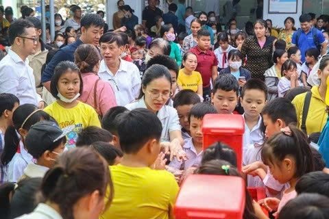 Bồi dưỡng kỹ năng truyền thông sức khỏe cho y tế thôn