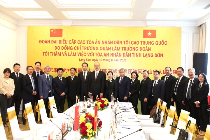 Đoàn đại biểu Tòa án nhân dân tối cao Trung Quốc thăm và làm việc tại Tòa án nhân dân tỉnh Lạng Sơn