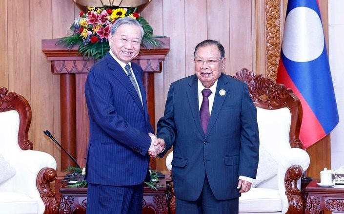 Tổng Bí thư Tô Lâm thăm các đồng chí nguyên Lãnh đạo Lào