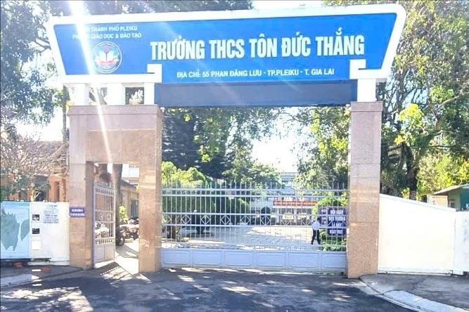 Bị đánh hội đồng, nữ sinh chuyển sang trường khác để học