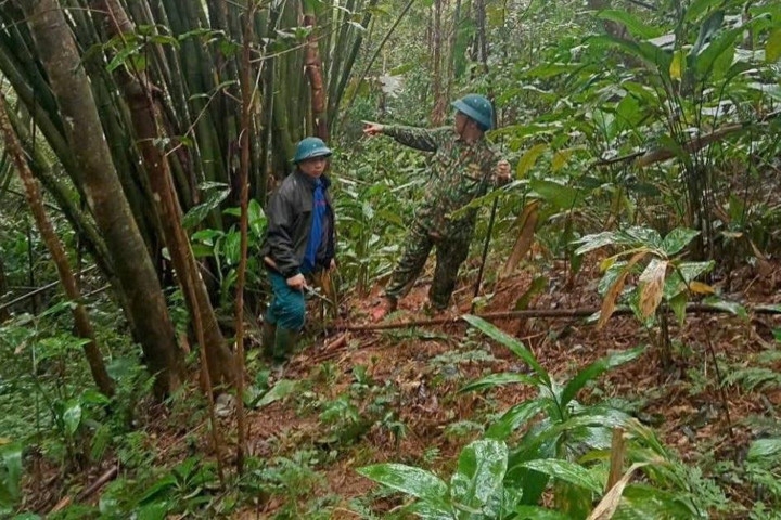 Phát hiện vết nứt lớn trên đồi, tăng cường giám sát an toàn khu dân cư