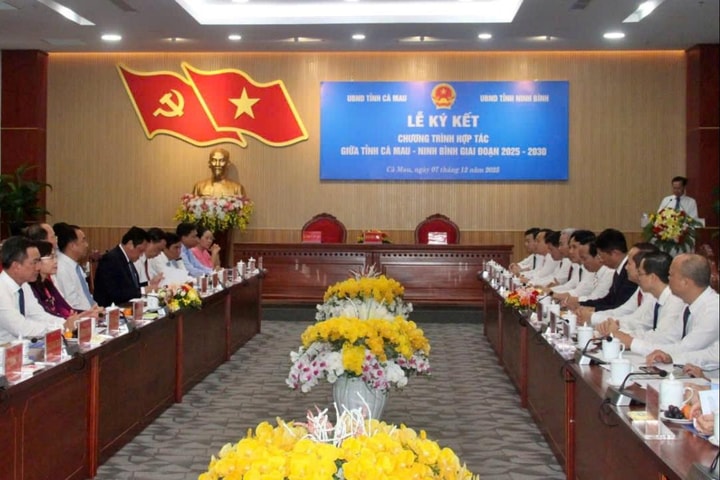 Cà Mau - Ninh Bình: Gắn bó thủy chung hai miền Nam - Bắc
