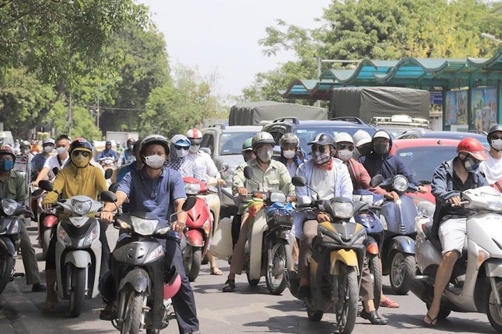 Hà Nội quyết tâm hạn chế xe máy: Bước đi thực tiễn vì một đô thị xanh, văn minh