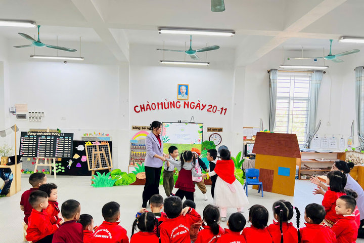Bổ sung quy định thanh toán học phí cho giáo viên tự học nâng chuẩn